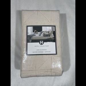 NIB Hotel Collection Modern Airbrush Geo Euro Sham‎